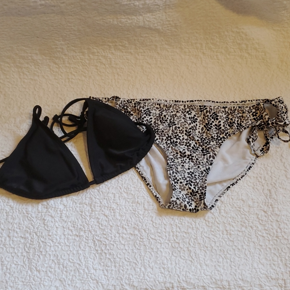 OBO NWOT Old Navy S Bikini